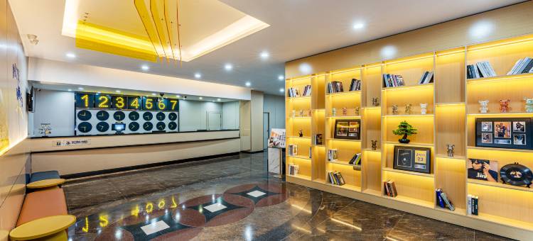 7天酒店(广州火车白云站小坪地铁站店)图片