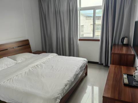 石泉家馨客栈(后柳水乡店)