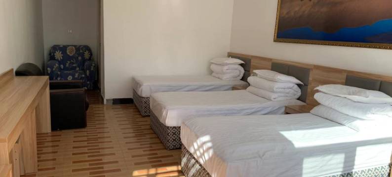 巴丹湖牧家游民宿图片