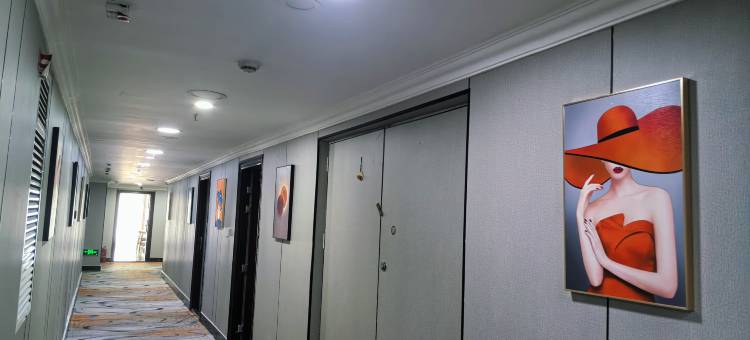 瑞吉锦华民宿(西宁海湖万达广场店)图片