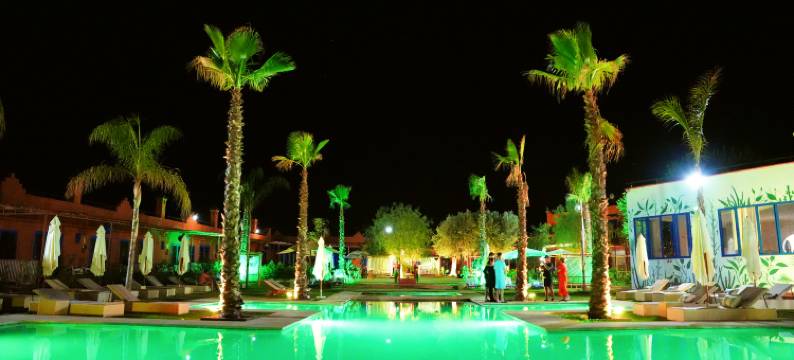 Whisper低语(Whisper Hotel)图片