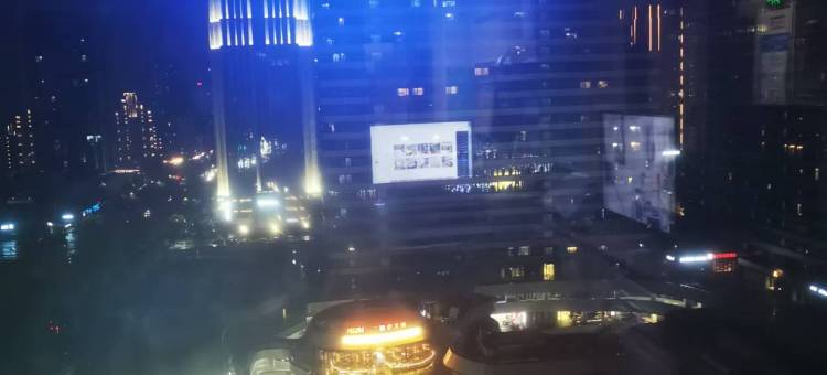 南昌哇喔·轻奢影院酒店(红谷滩万达广场店)图片