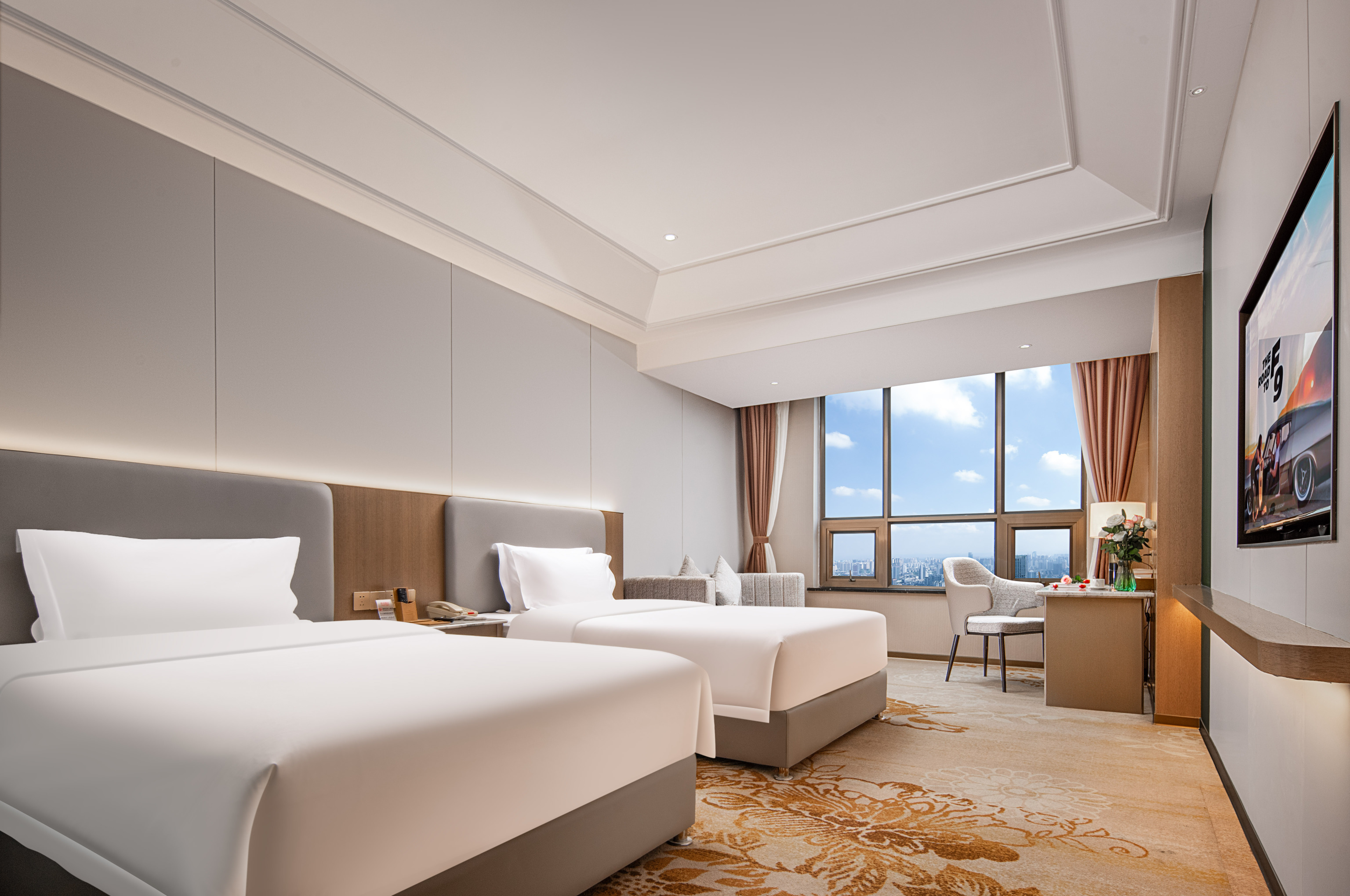 Howard Johnson Upark Hotel Over view