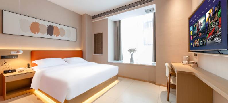 时致月格美宿(郑州大学地铁站正弘汇店)图片