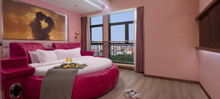 见景酒店(岳阳高铁东站中南市场店)图片