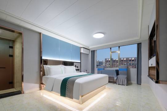 文化宫假日精选酒店(鄂州文星大道店)