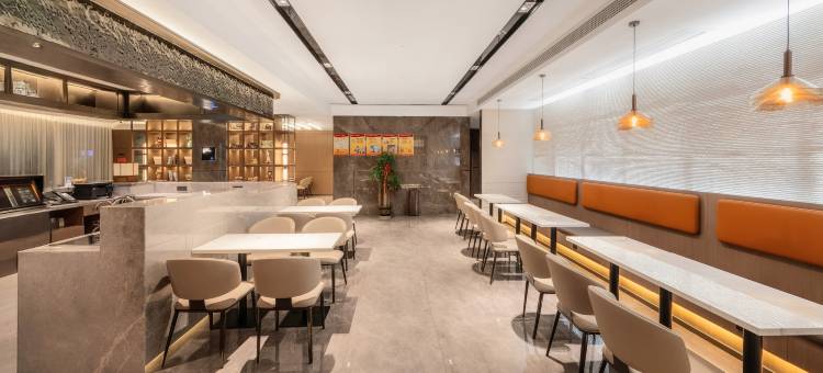 颐居酒店(海盐通元店)图片