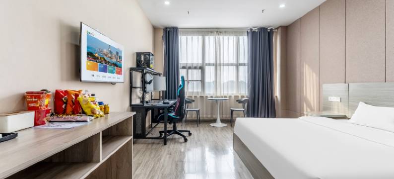 竞族电竞酒店(镇江金港生活广场店)图片