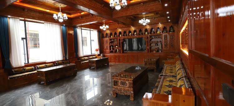 黑水半山渡·悦隐酒店图片