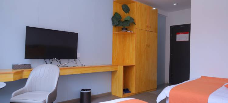 色达星辰酒店图片