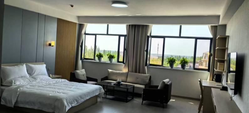 和硕马兰酒店图片