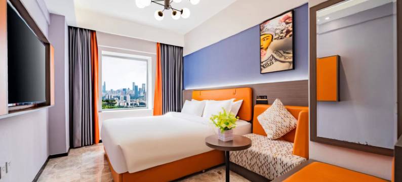 轻逸商旅公寓(西安大唐不夜城理工大曲江校区地铁站店)图片