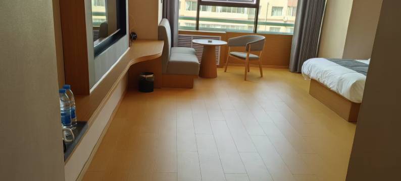 平凉陇东明珠宾馆(甘肃医学院体育公园店)图片