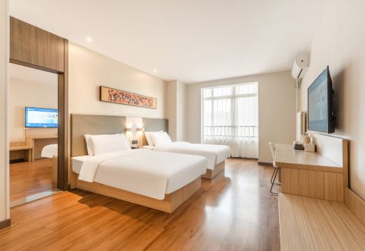 HanTing Hotel (Shangluo Shidai Huacheng)Hotel Overview