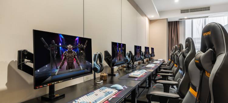 爱电竞酒店(东南大学九龙湖校区诚信大道地铁站店)图片