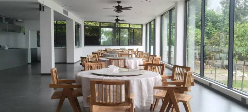 白房子远景民宿(仙女山店)图片