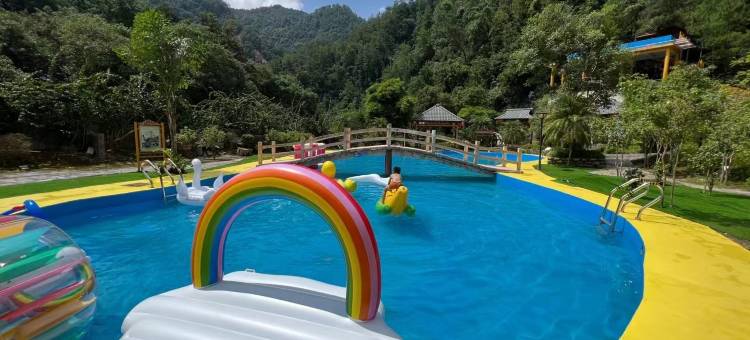 广东第一峰森林温泉度假酒店图片