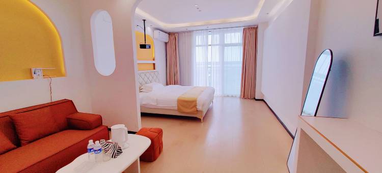 奇点智能酒店(德州德百物流批发城奥莱广场店)图片