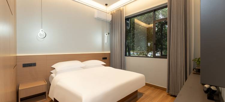 曼听精品美宿(洪雅柳江古镇店)图片