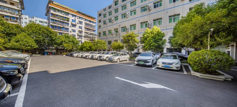 巴中家园酒店(巴中火车站巴人广场店)图片