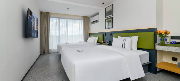 易趣·君好酒店(中山三乡顺昌广场店)图片