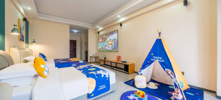 大隐艺术影宿酒店(定州万达店)图片