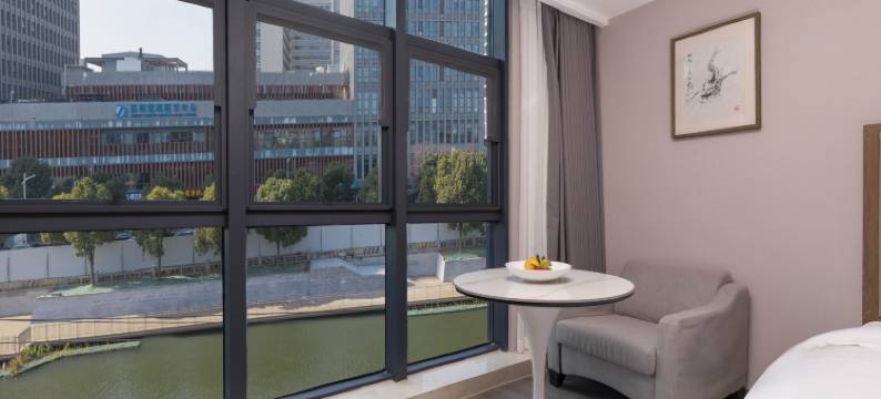 艺龙安云酒店(苏州火车站平泷路东地铁站店)图片