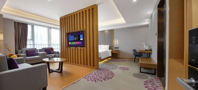 润源酒店(郑州北龙湖湿地公园中州大道店)图片