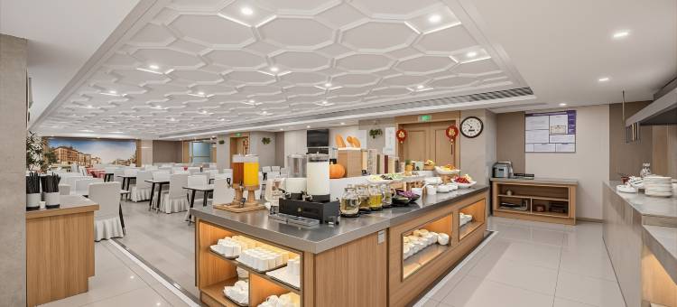 杭州悦成国际酒店(萧山新汉路地铁站店)图片