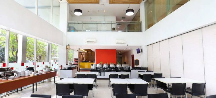 爱玛黎丝勿加泗巴拉特酒店(Amaris Hotel Bekasi Barat)图片