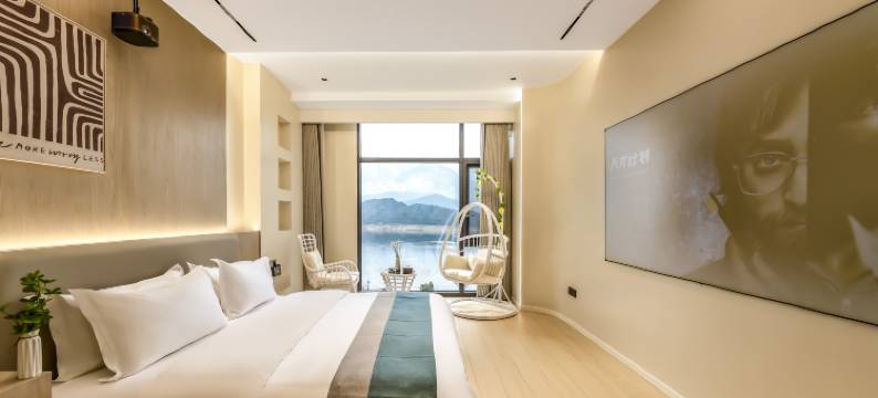 瓦屋云栖民宿(雅女湖店)图片