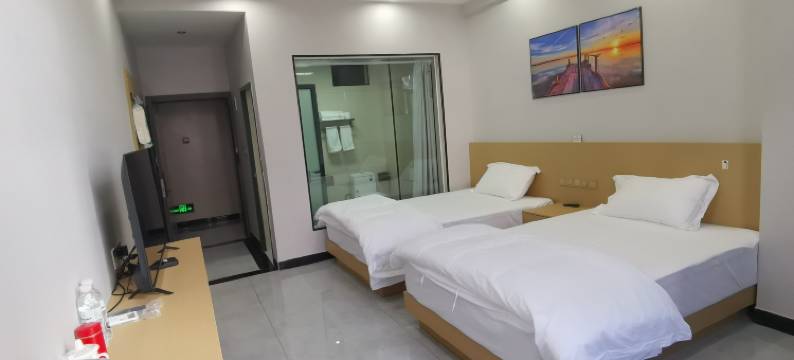 腾银宾馆图片