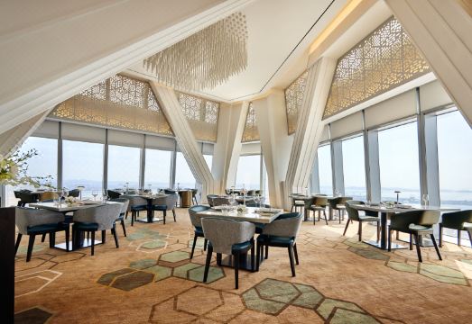 Oakwood Premier IncheonHotel Overview