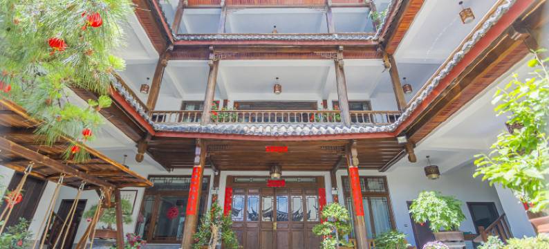 喜遇丽江·设计师观雪山全景美宿丨静谧花园(束河古镇店)图片