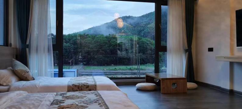 微澜间民宿(月亮湾风景区店)图片