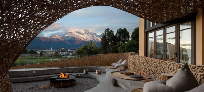 丽江云渡•日照金山·雪山湖景度假民宿图片