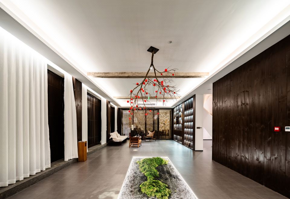 Banshan Yueshe (Nanjing Tulou Branch)Over view