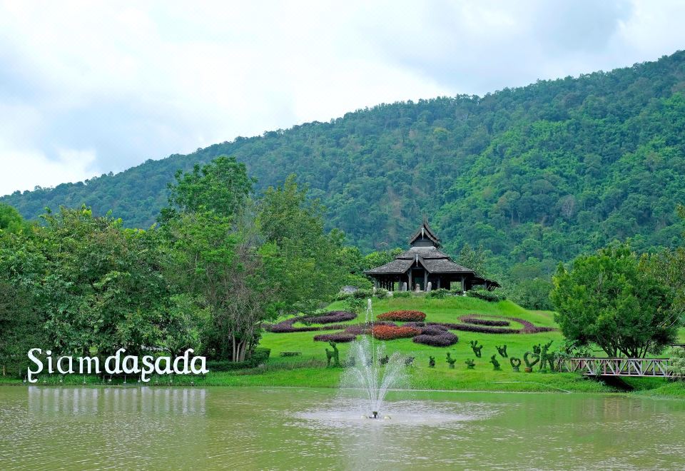 达沙达花朵伊施萨诗度假村(Siamdasada Khaoyai)