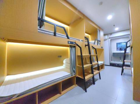 华敏青旅(上海外滩店)