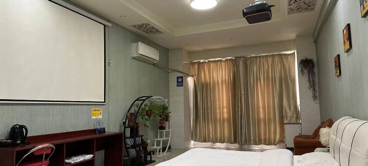 大白鲨电竞酒店(三门峡嘉亿广场店)图片