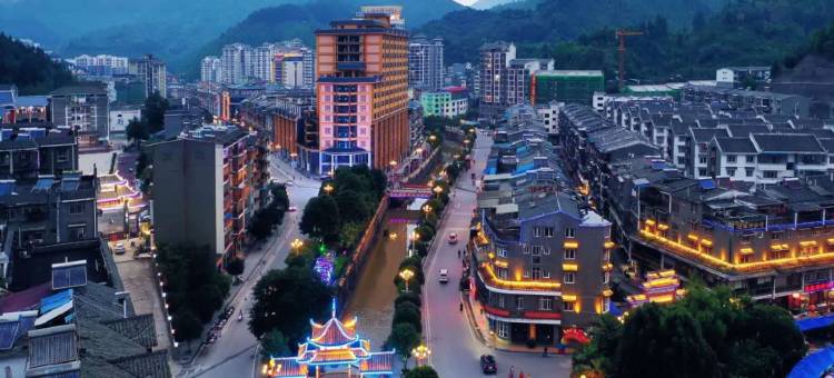 金秀大酒店(山水瑶城景区店)图片