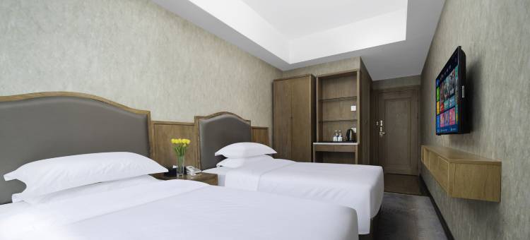 金鸿国际大酒店(富蕴客运站店)图片