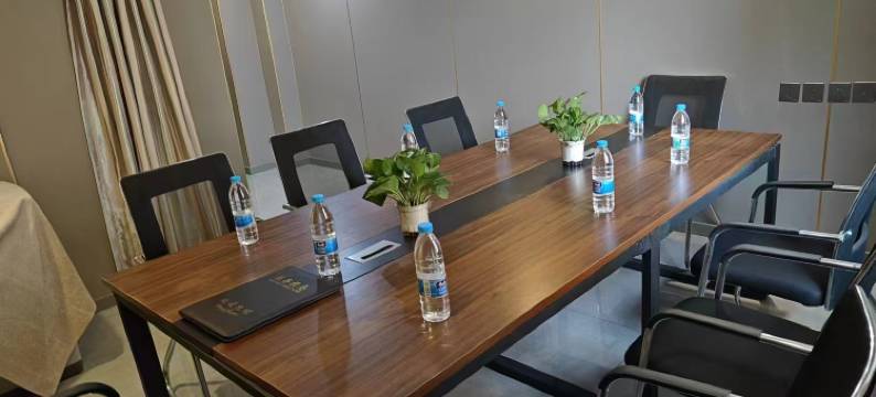 速8优选酒店(市政府大唐美食街店)图片