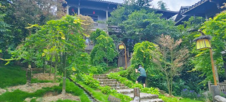 云冰山浆洞客栈图片