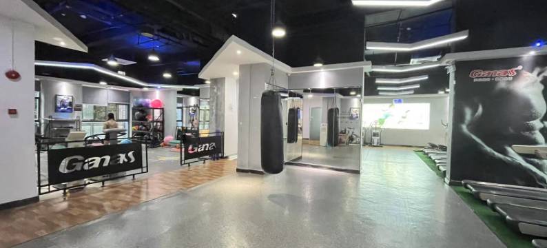 半夏公寓(万科金色领域礌岗地铁站店)图片