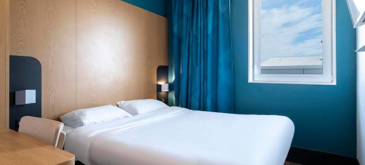 民宿酒店尼奥尔马雷普瓦特万东(B&B HOTEL Niort Marais Poitevin Est)图片