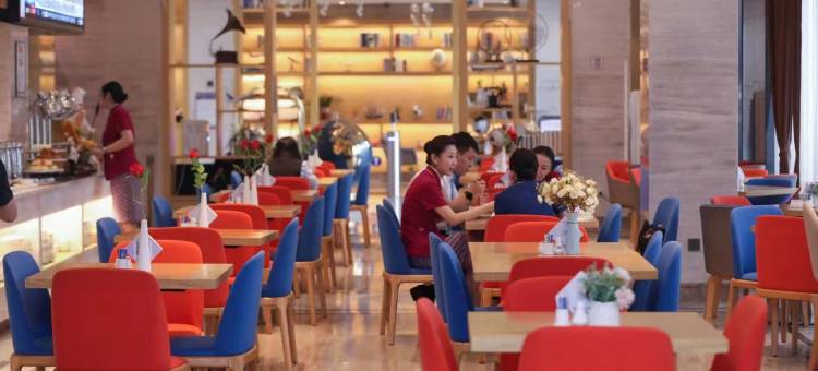 凯里亚德酒店(广州白云国际机场人和地铁站店)图片