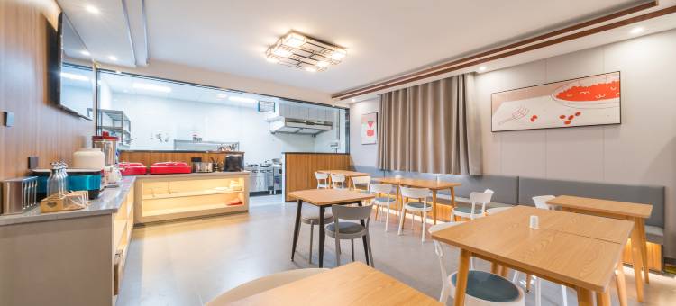 尚客优悦酒店(阿克苏太百购物中心店)图片