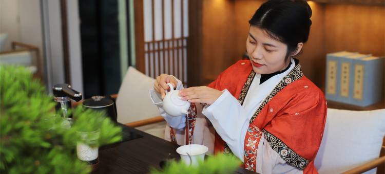陌上轻居酒店(荆州高铁站东方神画方特店)图片