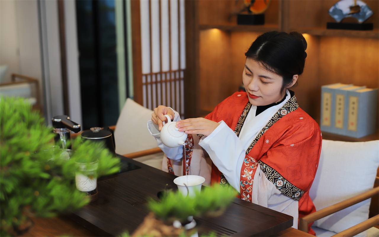 陌上轻居酒店(荆州高铁站东方神画方特店)图片